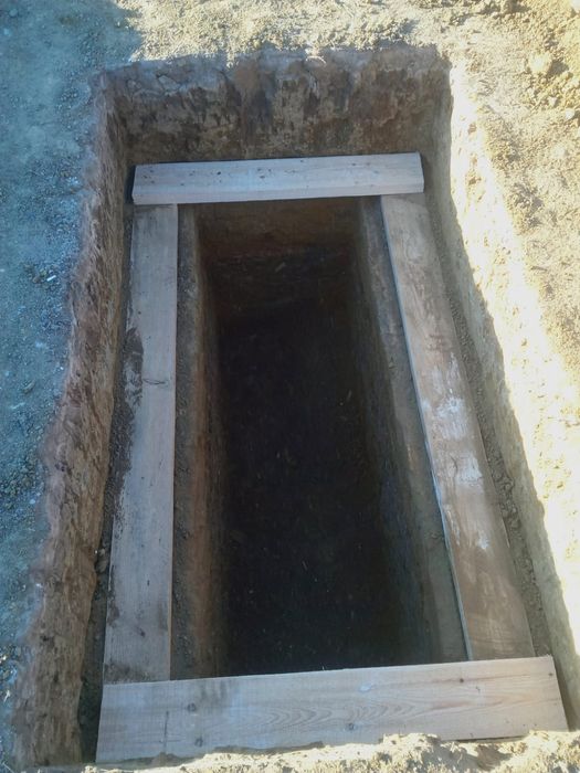 Қабір қазу Жерлеу қызметі