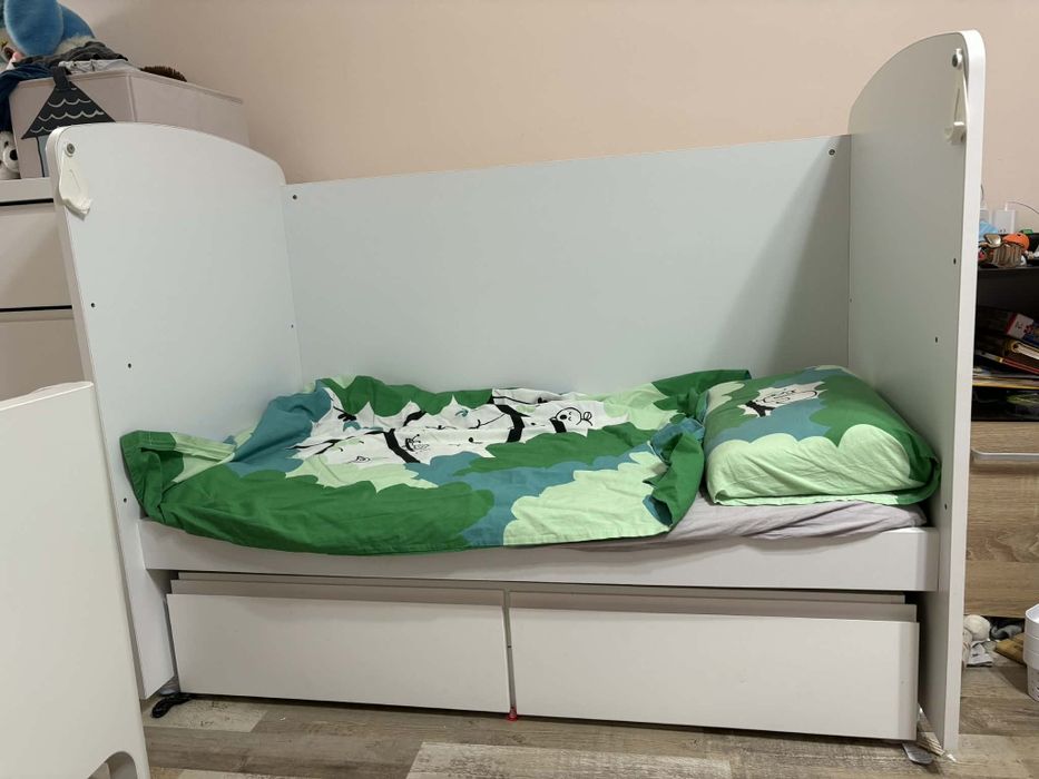 Комплект легло и шкаф за бебе/малко дете