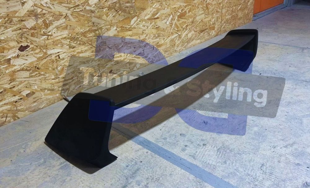 Спойлер EVO универсальный