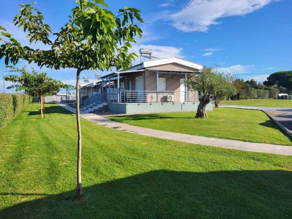 Луксозен жилищен комплекс с басейн – инвестиционен имот в Гърция