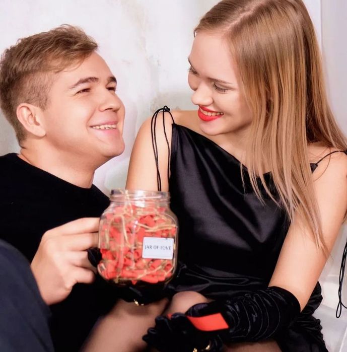 Неповторимый подарок для девушки,банка с подключениеми и украшение