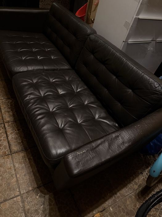 Canapea ikea piele folosita insa in stare buna