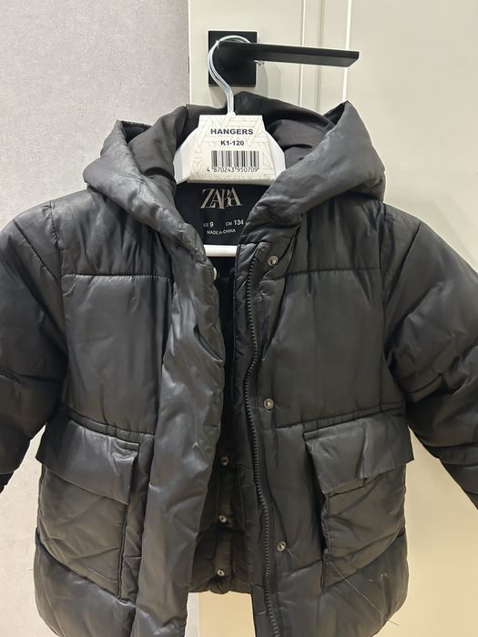 Продам куртки для девочки