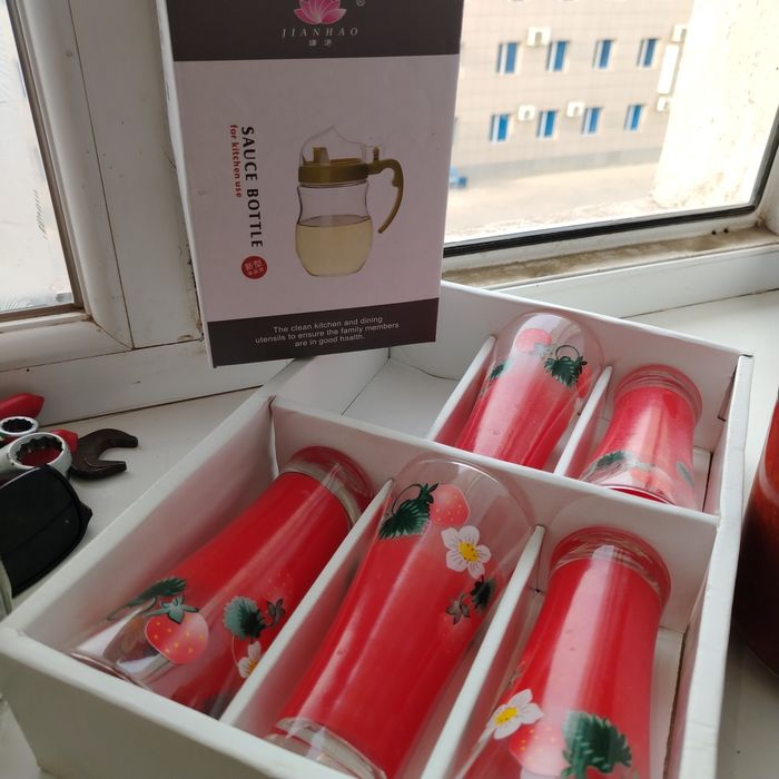 Отдам посуду за вкусняшку.