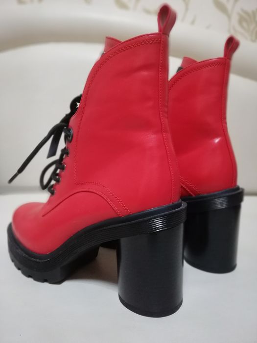 Ботинки женские новые