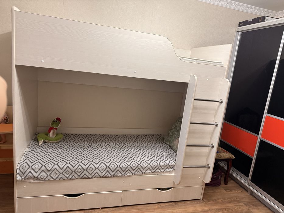 Продам детскую кровать