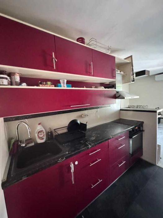 Тристаен апартамент в Модерно предградие