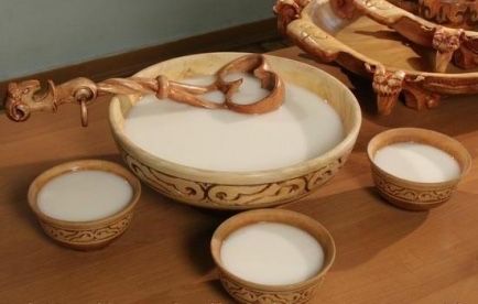 Саумал,Қымыз,Сүт