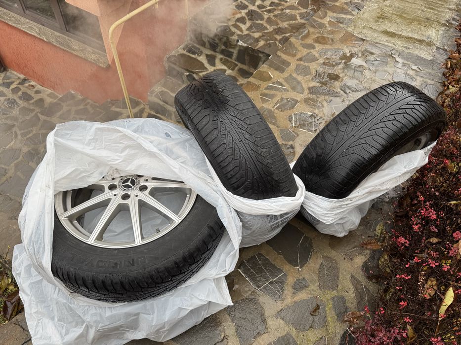 Jante aliaj originale Mercedes GLE cu anvelope iarnă 235/60 R18