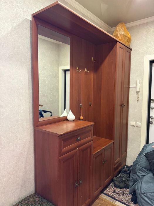 Шкаф для прихожый