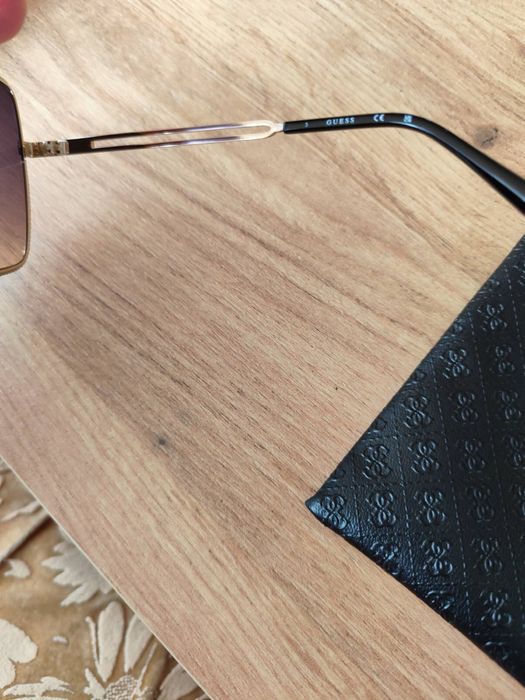 Слънчеви очила Guess | Чисто нови