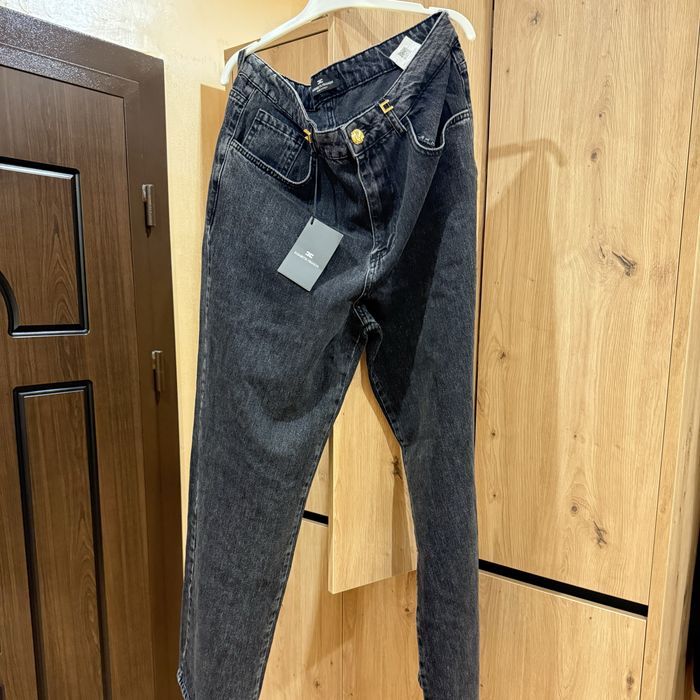 Дънки с широк крачол