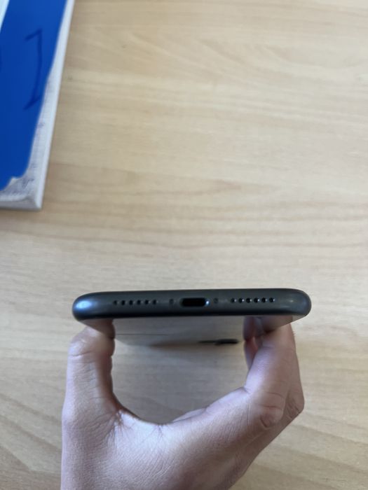 Iphone 11 84% акб