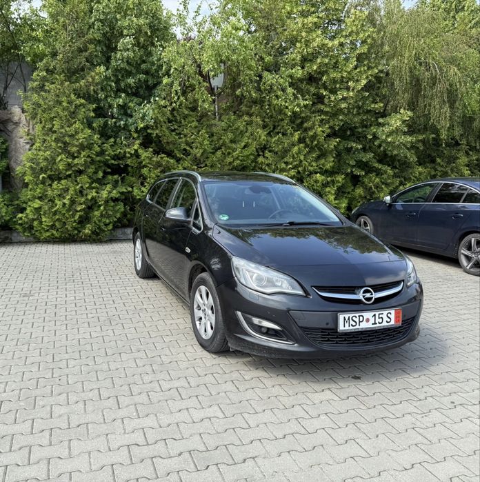 Opel Astra J 1.6 CDTI  136 CP