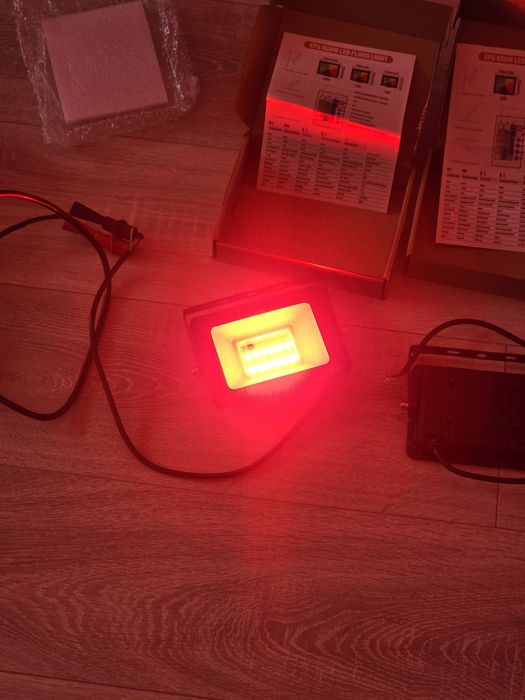 Set 4 Reflectoare LED RGB 30W – 3000LM, Telecomandă, IP66 Waterproof