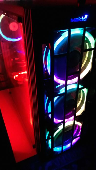 Компютърна кутия Makki 8872 Case RGB 4x120mm + RGB Controller + Trust GXT 762R LED Red Fan 120mm + GELID Red Led-Flex Stripe