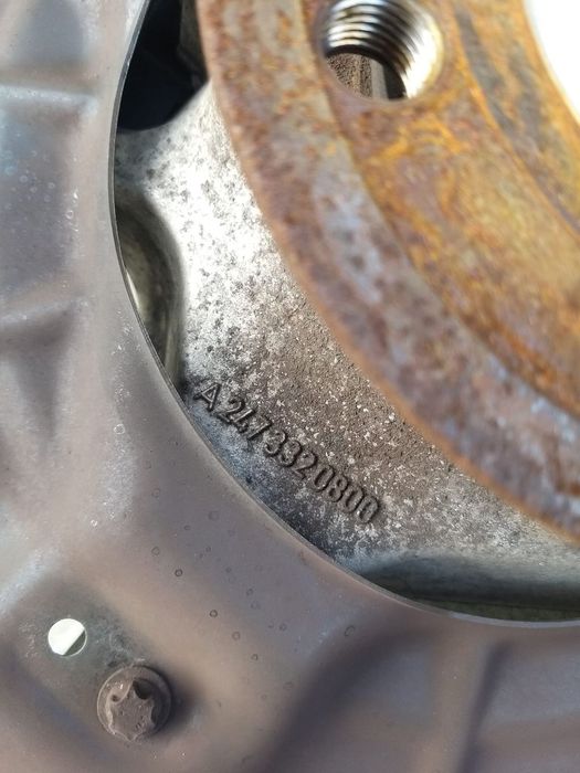 Fuzeta dreapta fata 1.3 b mercedes a class w177 a2473320800