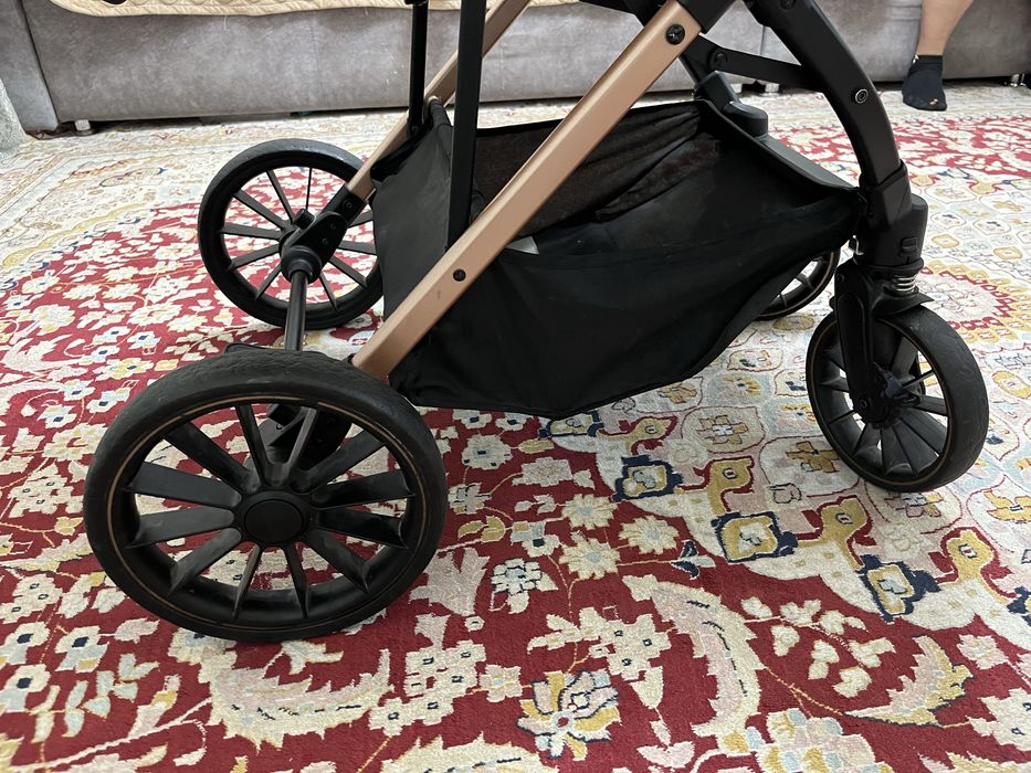 Продам детскую коляску