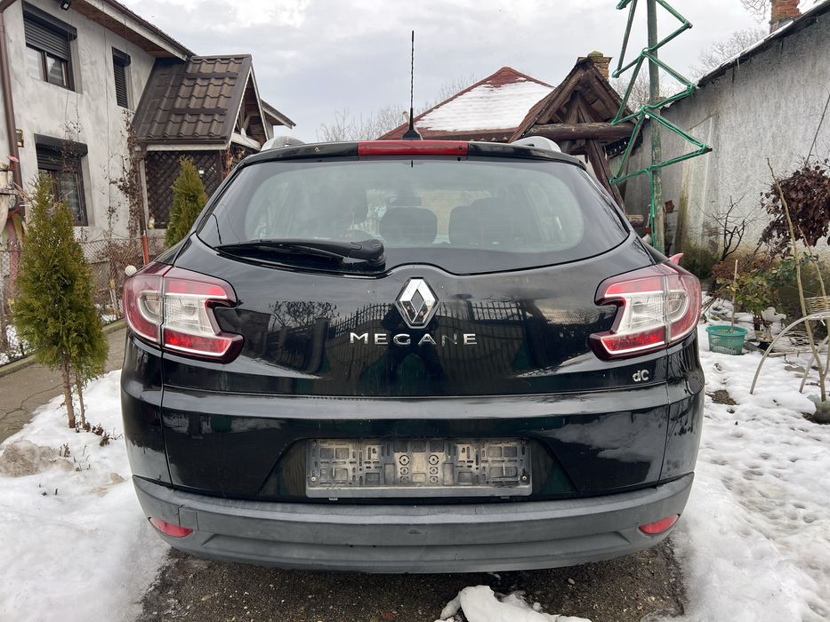 Renault Megane III Grandtour 1.5 dCi 110 CP Automat – 2011