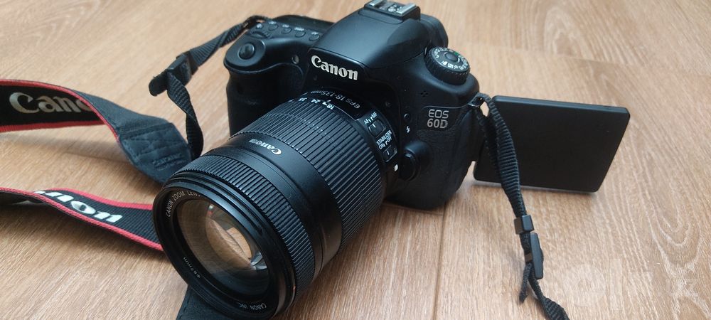 Canon 60D с объективом EF-S 18-135mm + сумка, карта памяти