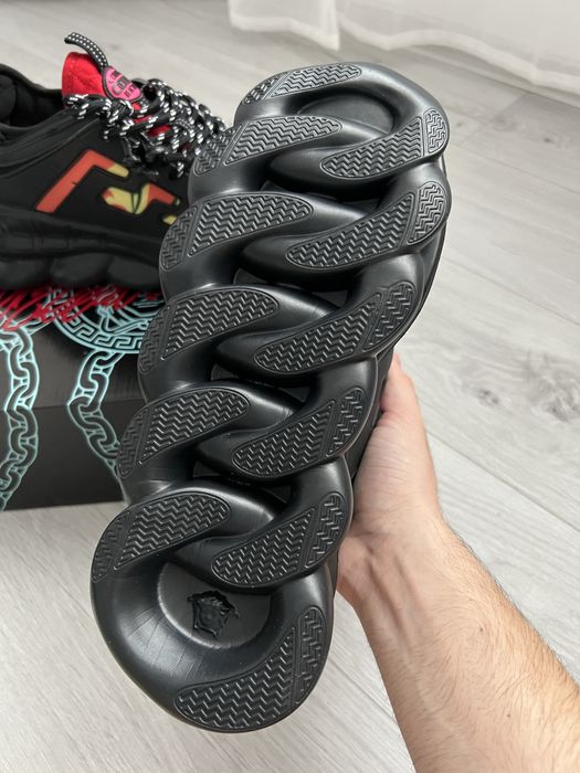Versace Chain Reaction Purpel/ Black 42