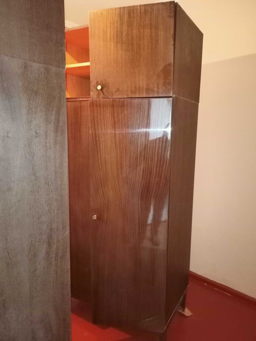 Шкафы для одежды