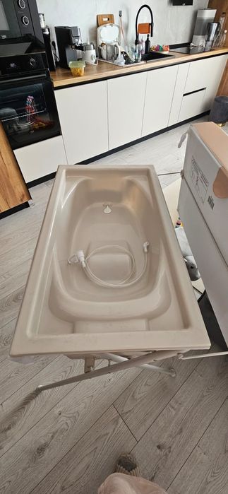 Masa multifunctionala pentru bebelusi