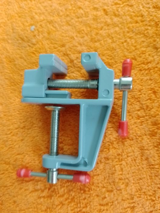 Menghina mecanica fina