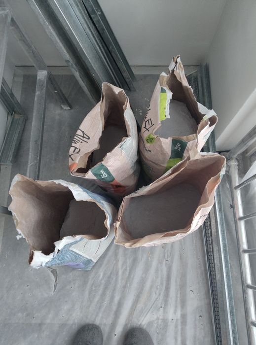 Продаются строительные смеси остатки