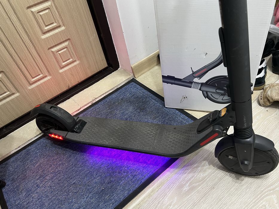 Электросамокат Ninebot KickScooter ES2