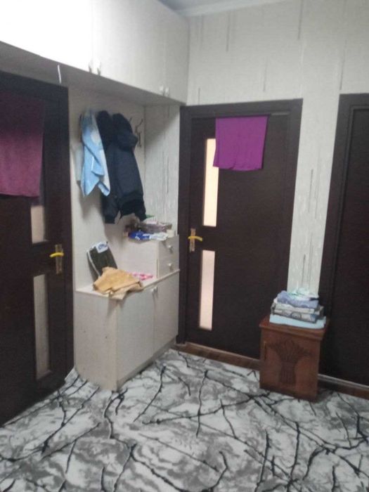 Продается квартира в Яшнабадском районе Новостройка 3-х ком 4-этаж