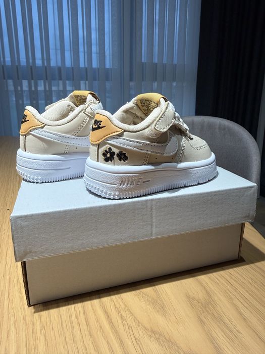 Детски кецове Nike Air Force Low Easy On