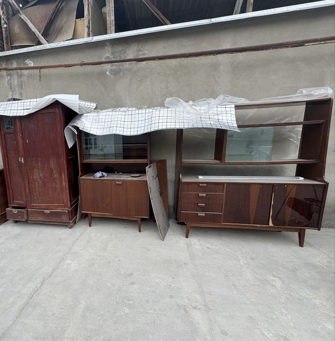 Шкаф и стенка сотилади