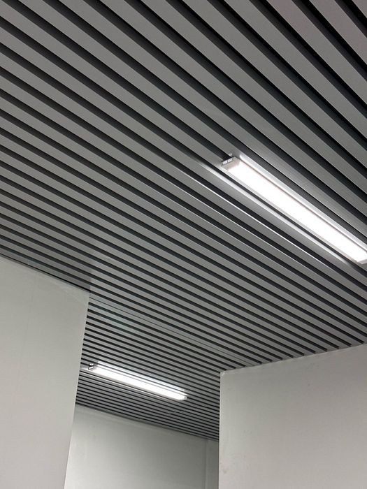 Реечный потолок грильято армстронг