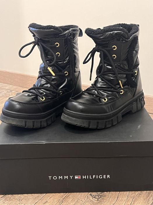 Апрески Tommy Hilfiger