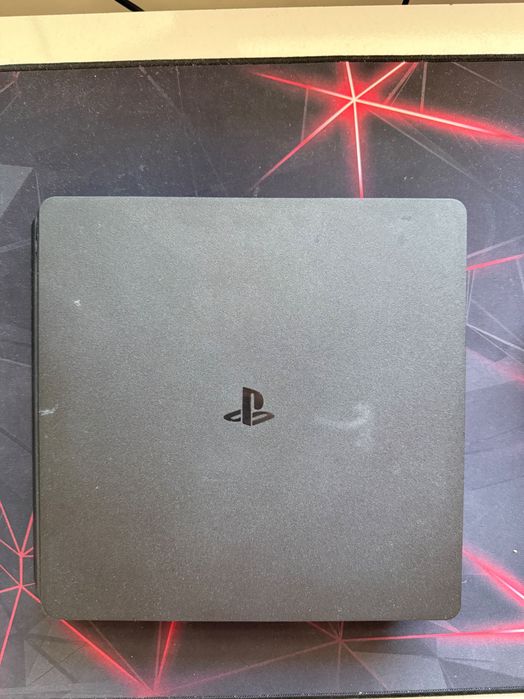 PlayStation 4 slim 500 gb + подарък игри