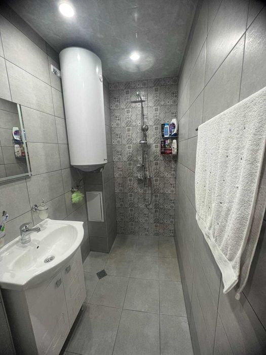 Продава се Четиристаен апартамент в Търговище, Център - 81 кв.м за 1039 €/кв.м - Снимка #8