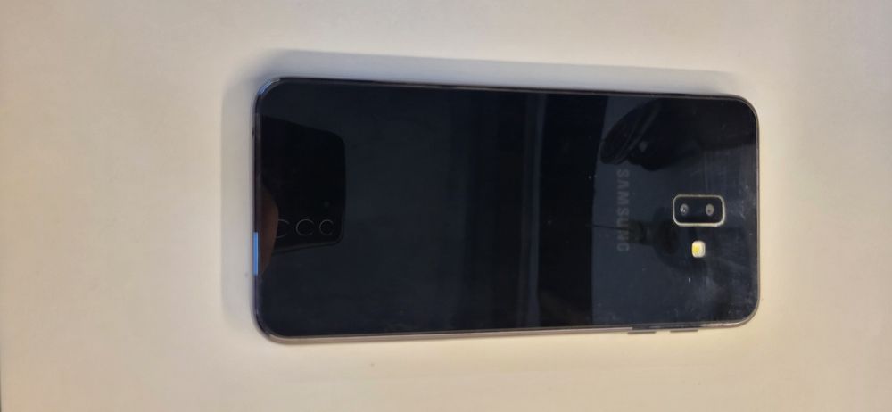 Продам Samsung J6+