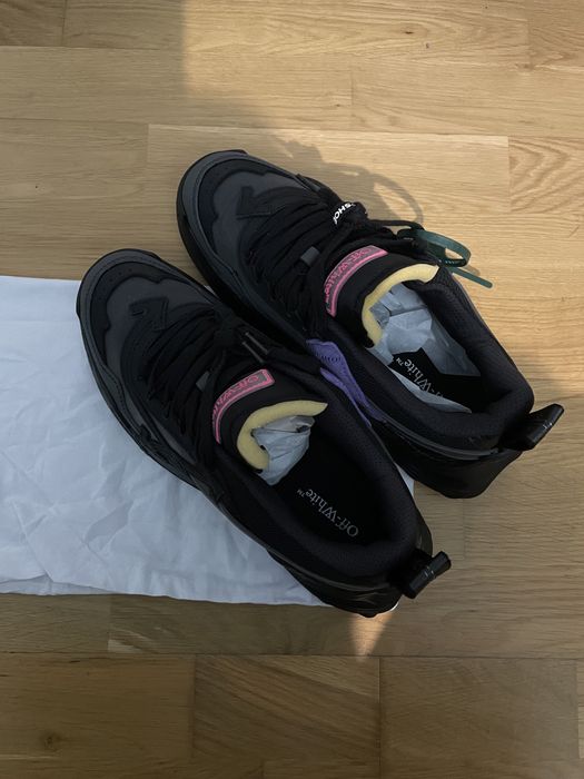 Off-White ODSY-1000