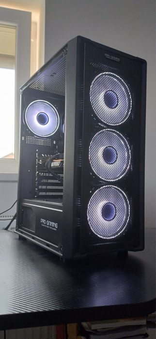 Servicii calculatoare