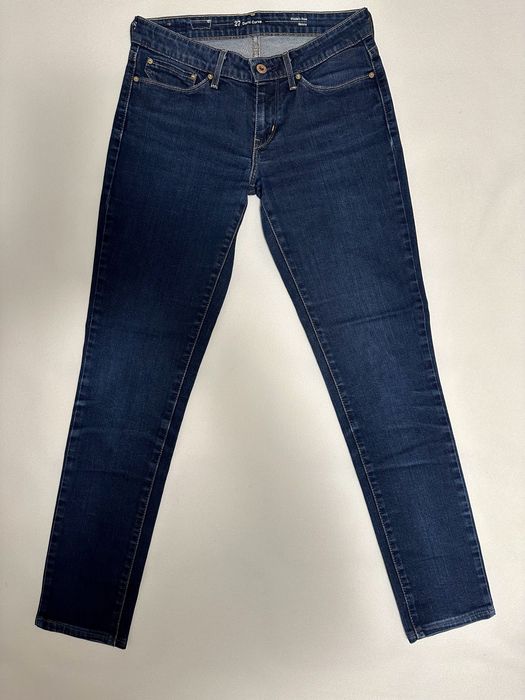 Blugi Levi’s pentru femei, model Demi-Curve Skinny, marime 27