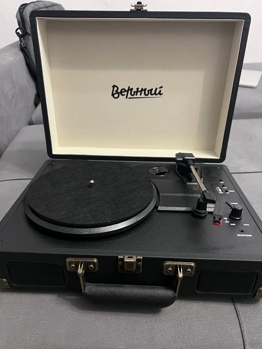 Проигрыватель Верный Deluxe