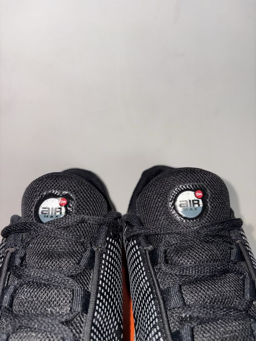 Nike air max DN-черни с лилави детайли много добро състояние