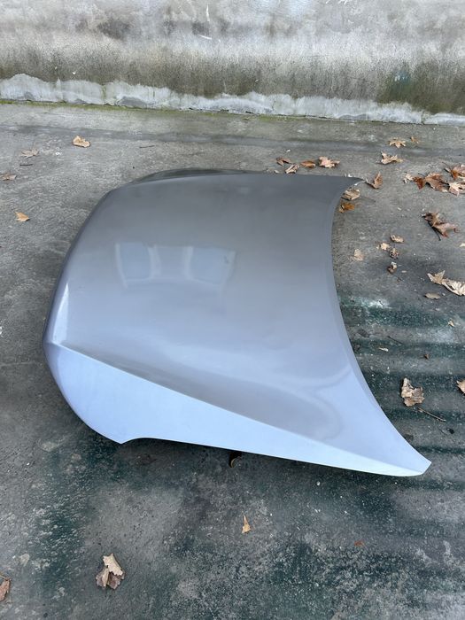 Капот на субара форестер