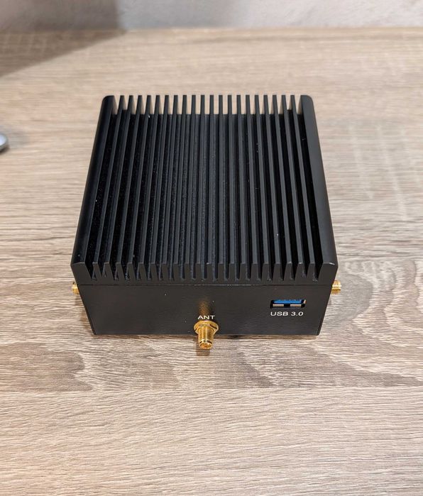 Mini PC/Gateway Industrial UP Squared (UP²) 8GB RAM Wi-Fi & modem GSM