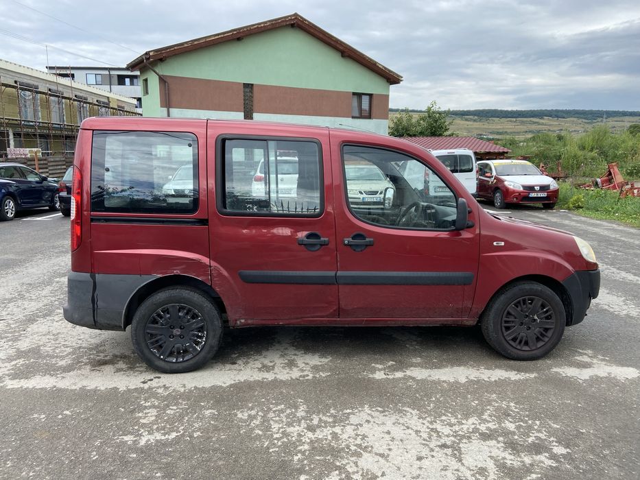 Fiat doblo an 2008  benzina volan dreapta fara acte sau pt dezmembrat