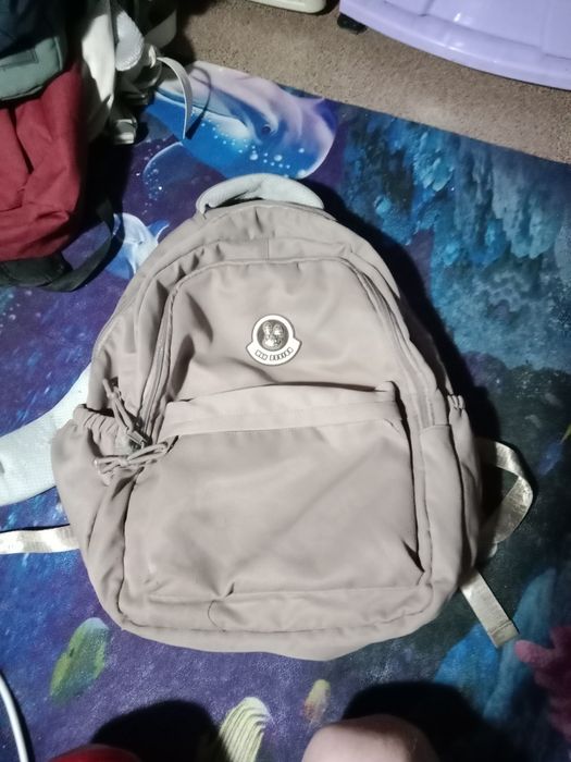 Продам рюкзаки б/у