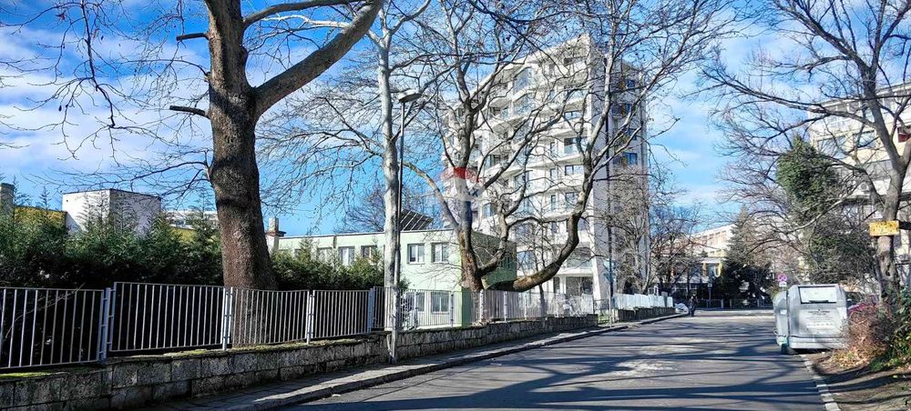 Гараж под наем, кв.Чайка, ЙГ