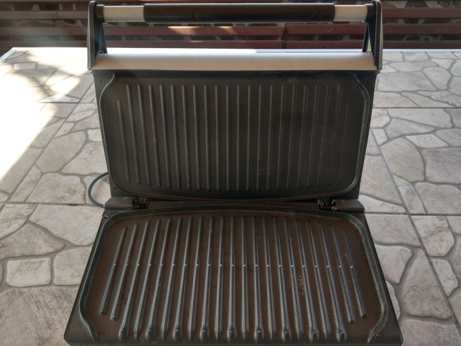 Gratar electric (grill)