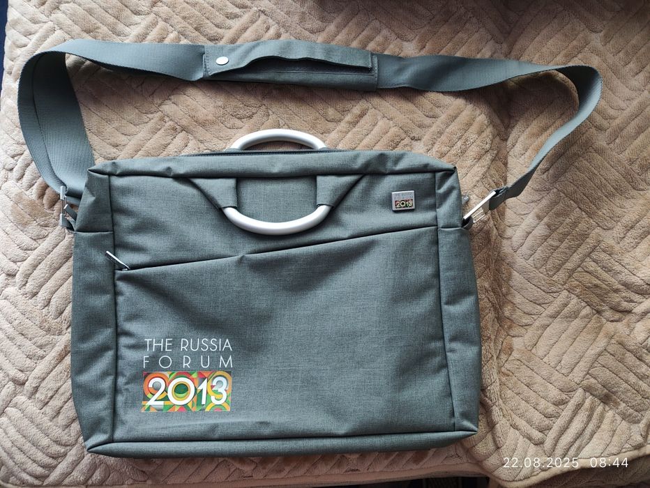 Сумка для ноутбука.